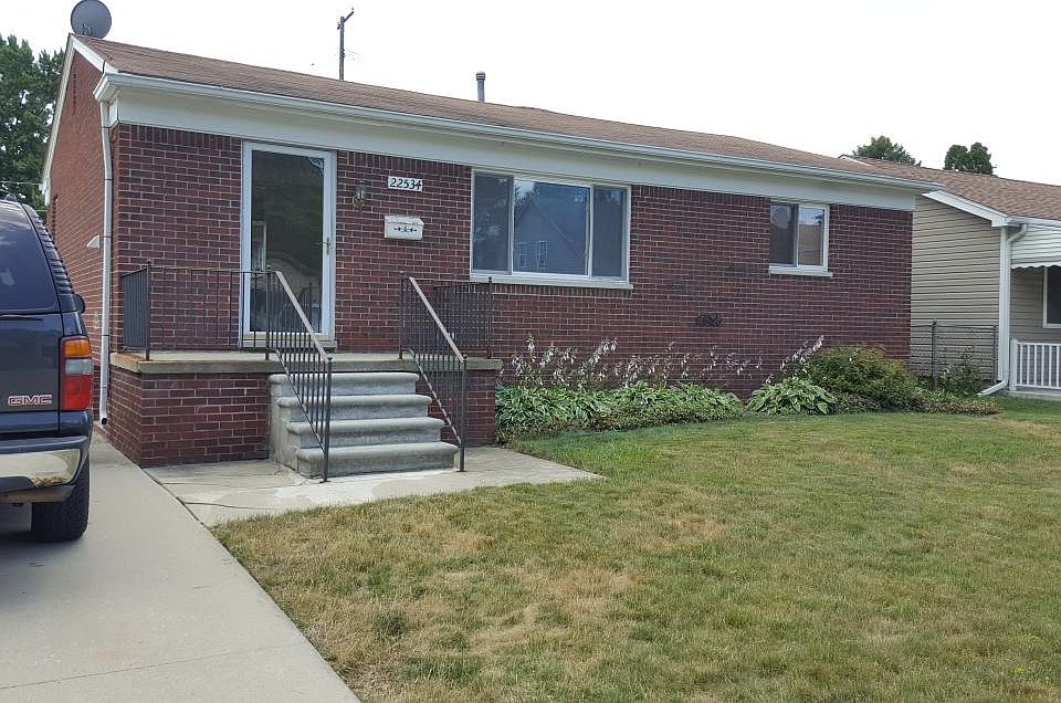 1st image of 22534 Francis St