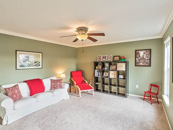 3rd image of 721 Seth Dr