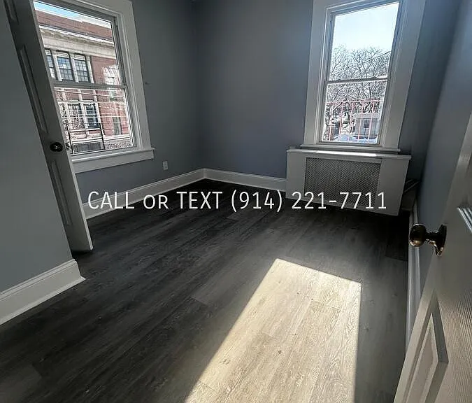 114 S 6th Ave — Photo 11
