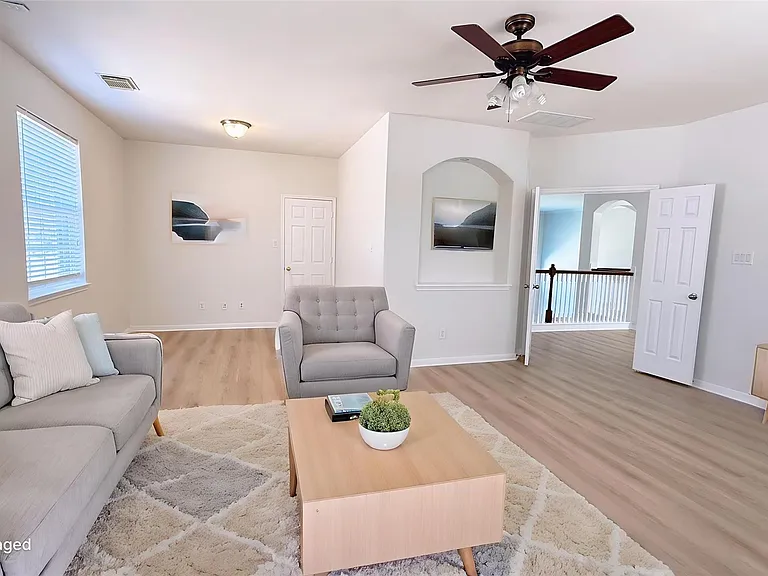 8610 Rising Oak Ln — Photo 5