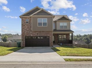 792 Crestone Ln, Clarksville, TN 37042
