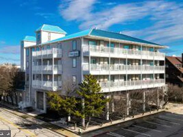 6 127th St #405, Ocean City, MD 21842