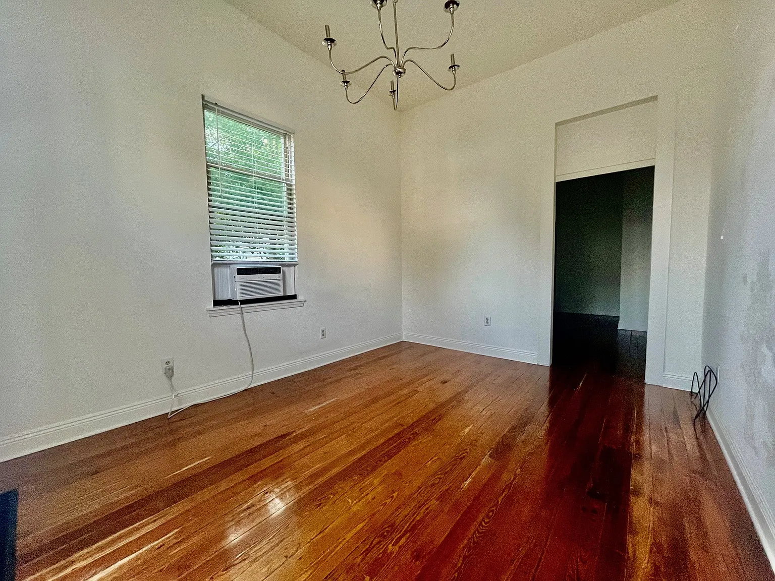 1 bed, 700 sqft, $1,295 — Photo 3