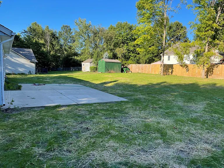 6107 Naschette Pkwy — Photo 16