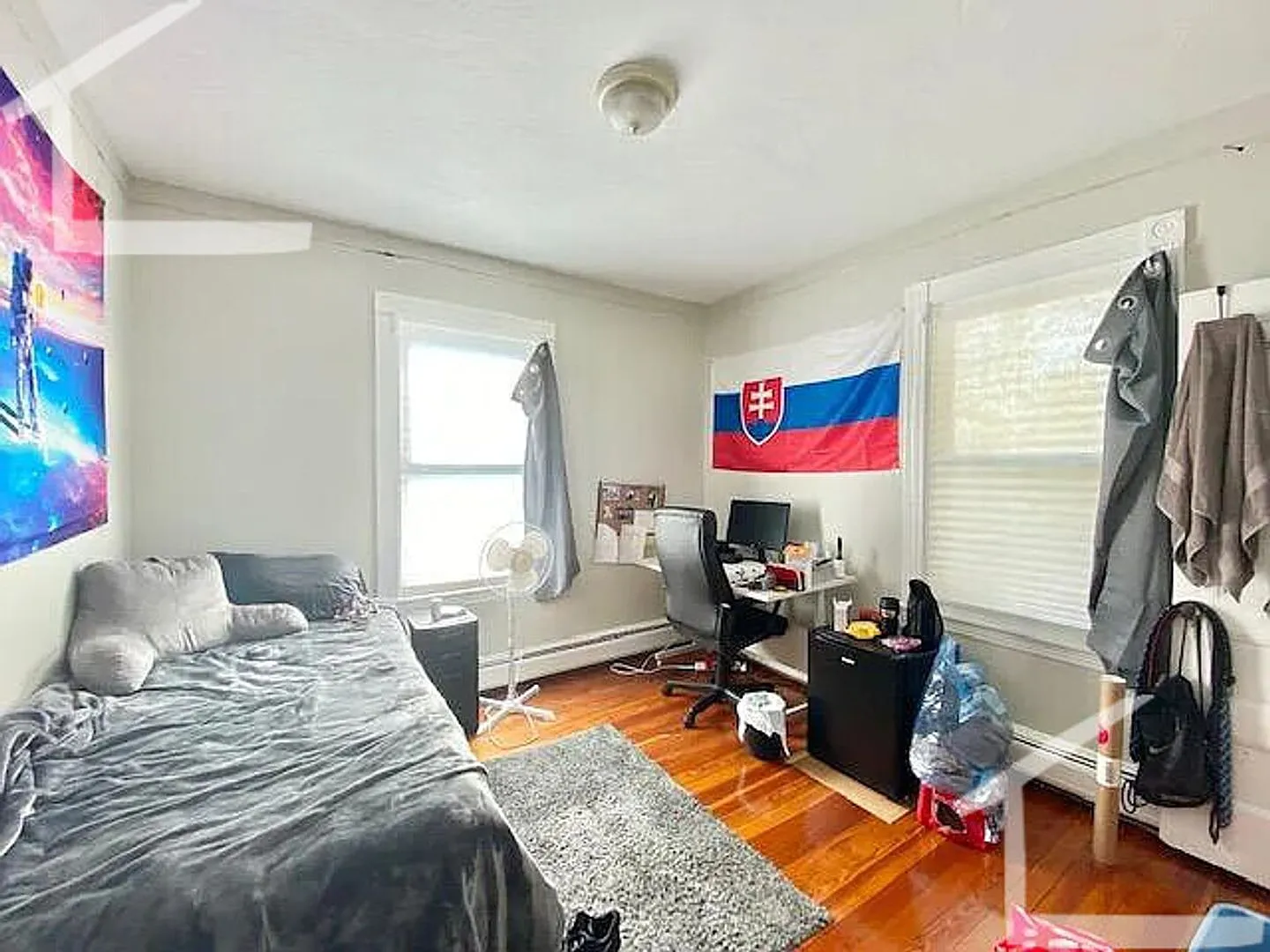 NO FEE on this Affordable Mission Hill Gem! Sunny & Spacious, Great for NEU students! Parking Avail — Photo 4