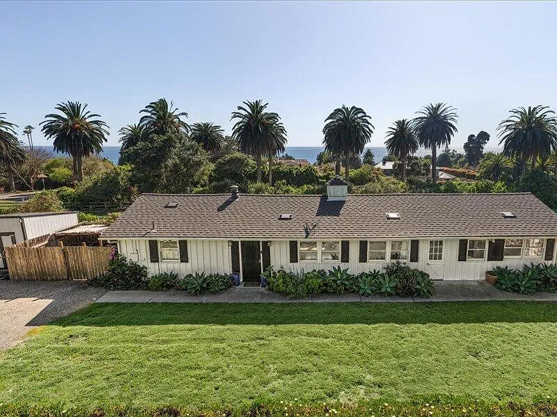 Building Photo - 1565 Cantera Ave