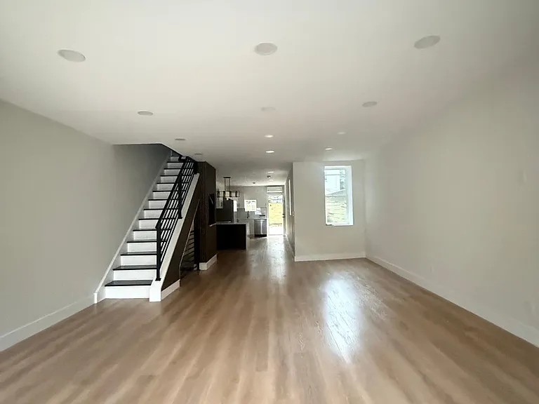 1613 N Bailey St — Photo 19