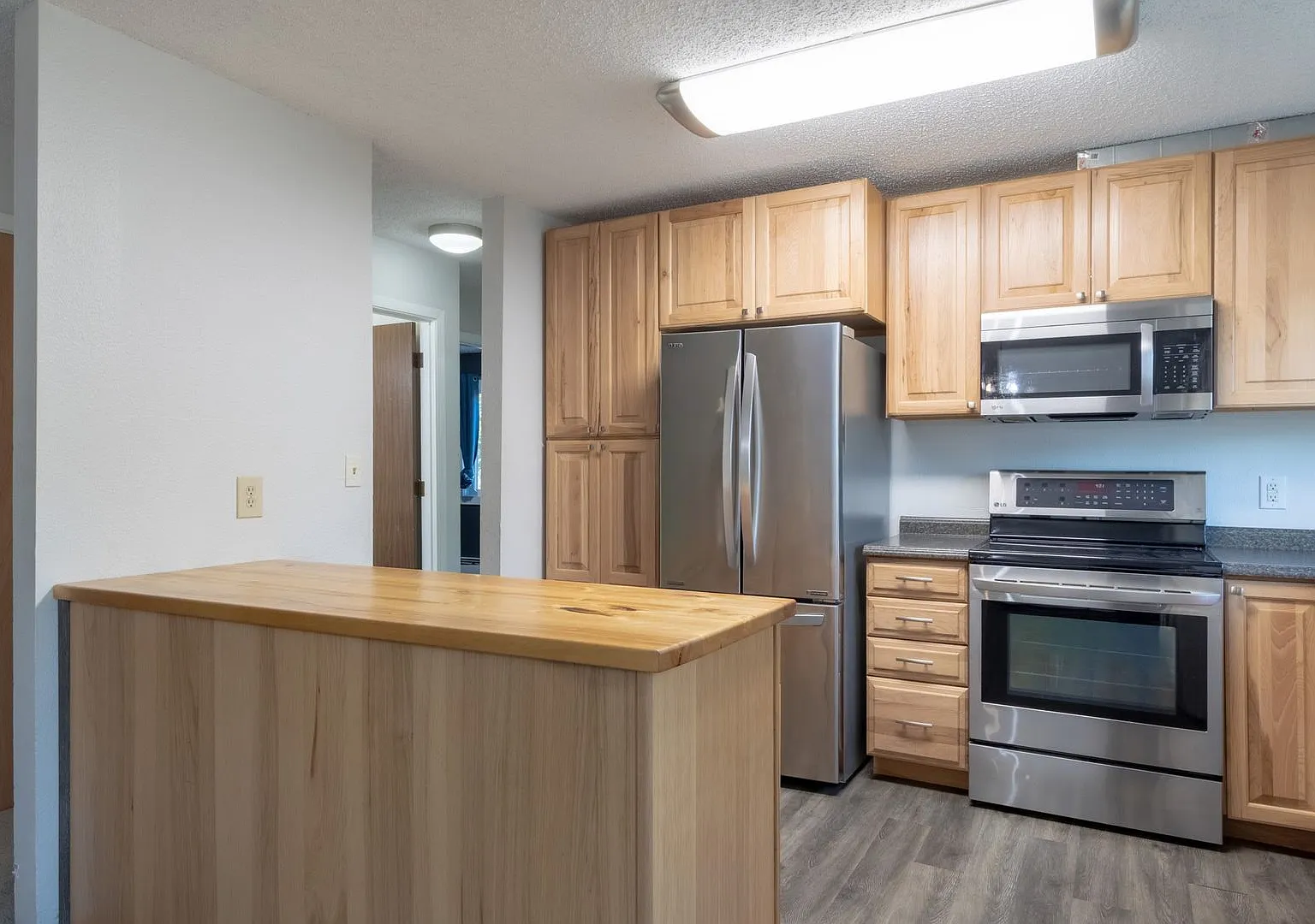 2 Bed/1Ba Condo — Photo 2