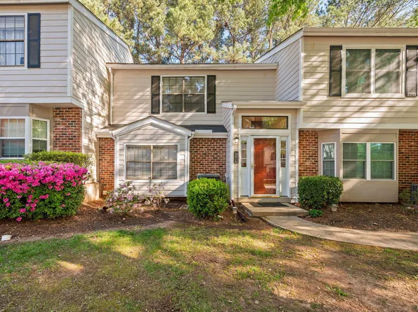 7707 Falcon Rest Cir, Raleigh, NC 27615