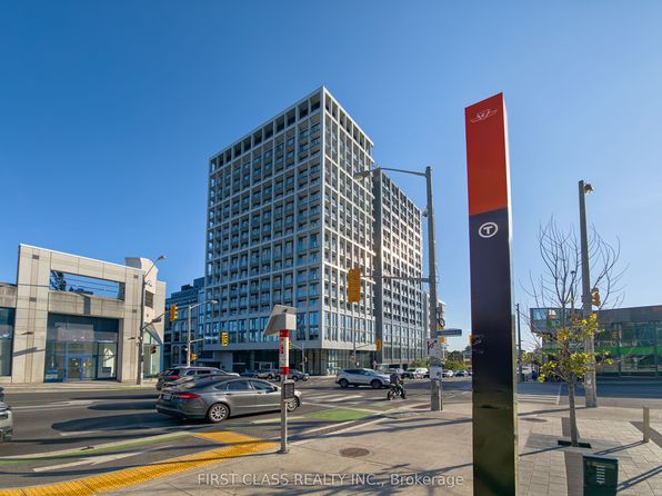 2020 Bathurst St #1509, Toronto, ON M5P 0A6