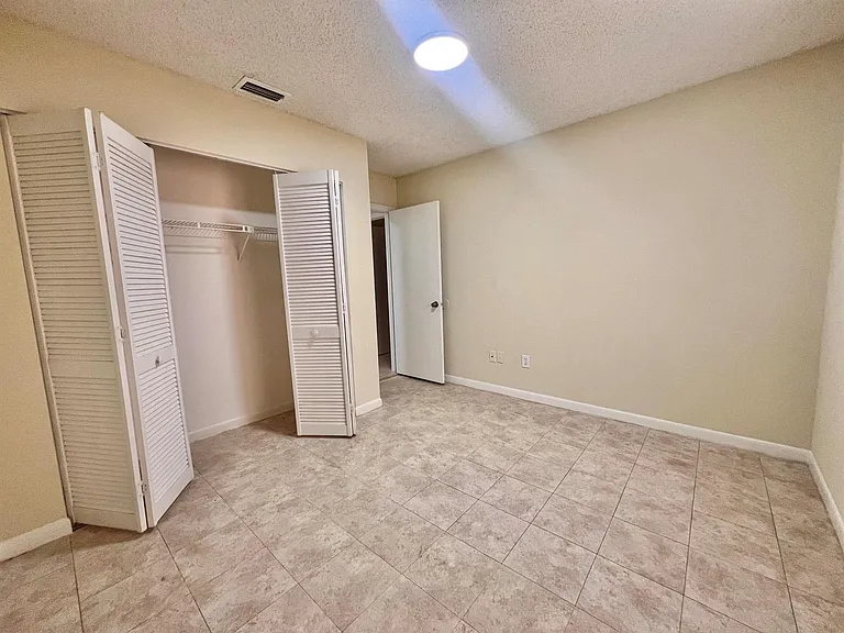 6061 10th Ave N #242 — Photo 16