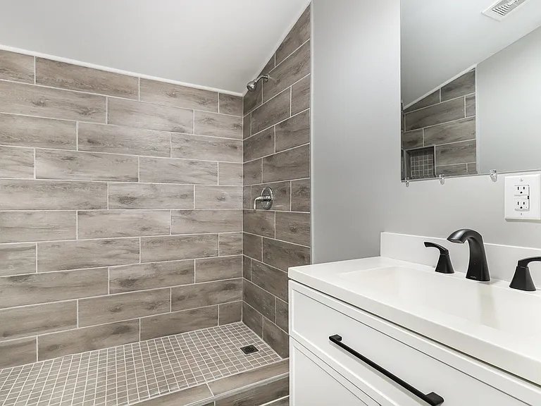 1317 Martin Luther King Jr Blvd #1 — Photo 20