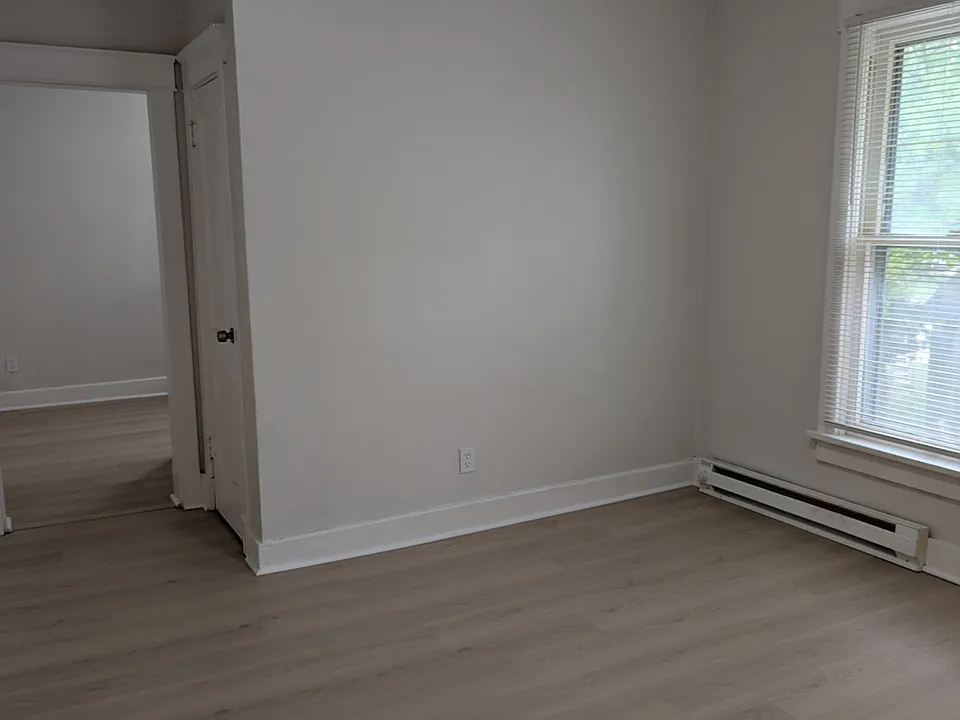 121 Saratoga St #3