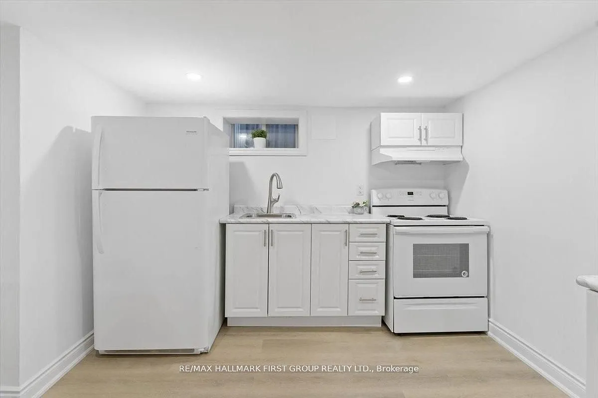 2 bed, $1,600 — Photo 4