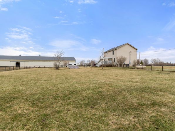 12185 Irish Rd, Otisville, MI 48463