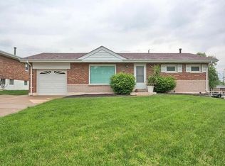 9807 Whitcomb Ln, Saint Louis, MO