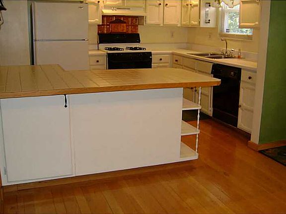 5th image of 644 Stamford Dr