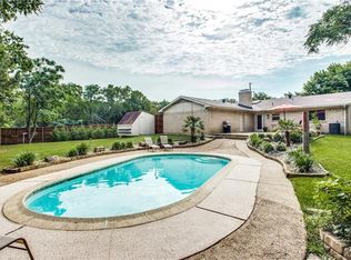 9045 Flicker Ln, Dallas, TX 75238