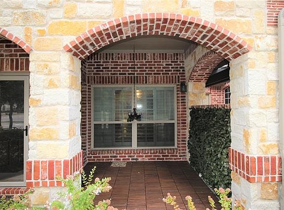 3rd image of 5868 Fairview Pkwy