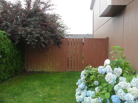 4th image of 15764 171st Ave SE