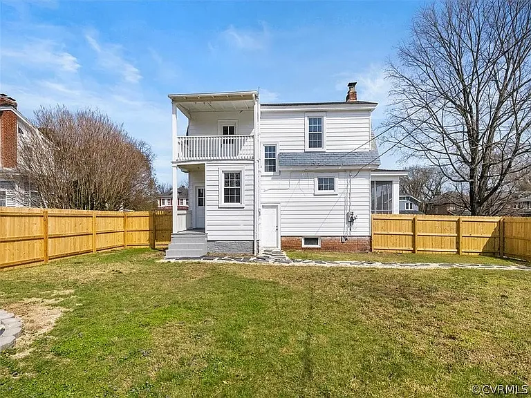 2900 Seminary Ave — Photo 12