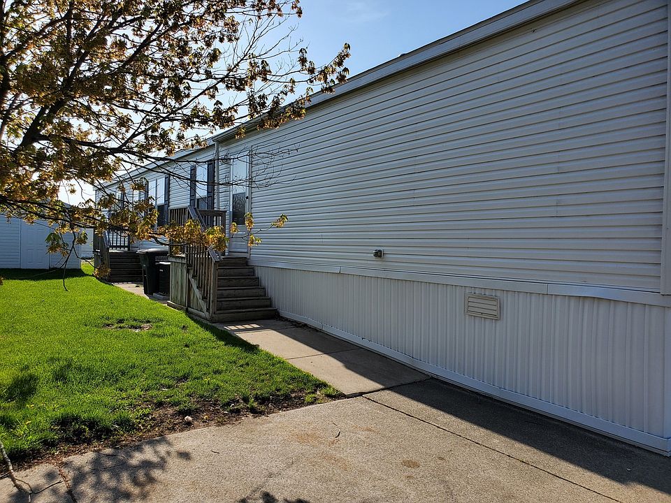 1st image of 7040 Shawnee Dr #136
