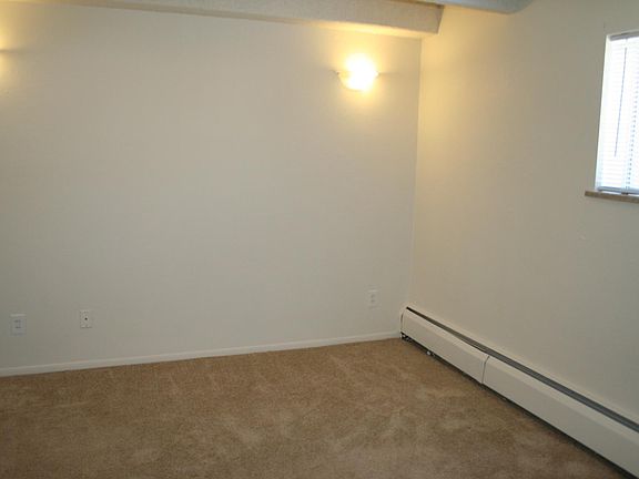 5th image of 1085 N Pearl St APT 206