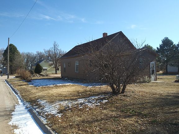 4th image of 202 S Churchill St
