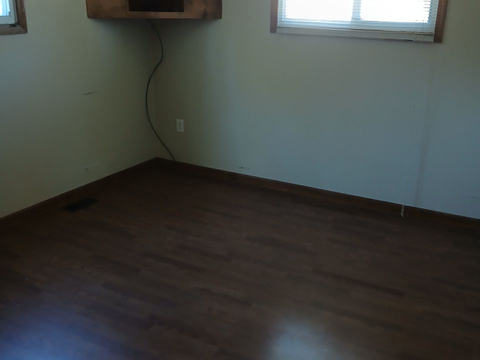 1st image of 199 Bell Ave