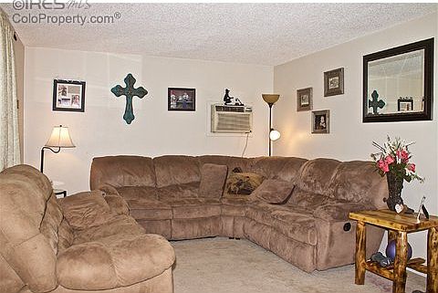4th image of 320 6th St