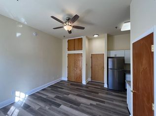 907 Caroline St APT 16, Fredericksburg, VA 22401
