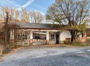 1612 Howardsville Tpke, Stuarts Draft, VA 24477
