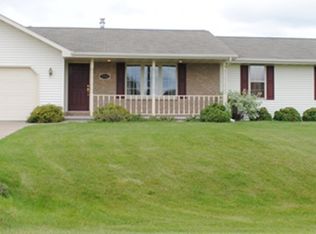3766 Sandpiper Way, Green Bay, WI 54311
