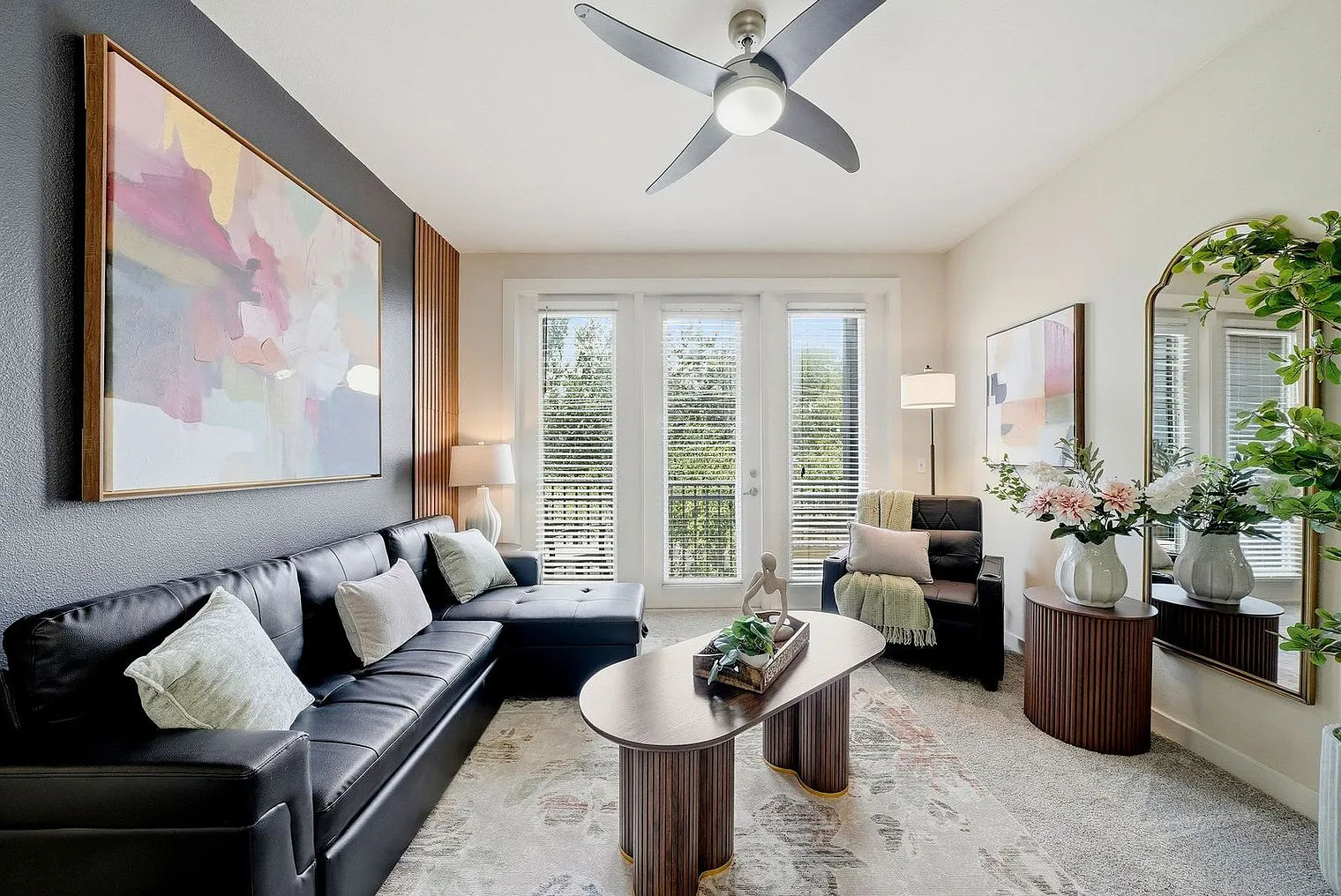2 bed, 2.0 bath, 1097 sqft, $4,638 — Photo 2