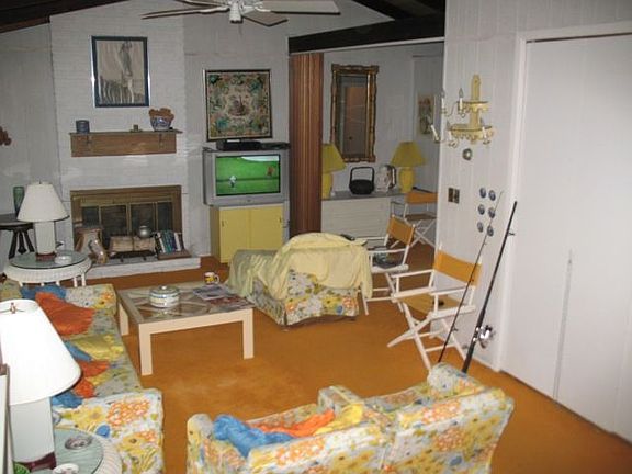 2nd image of 20 Butternut Dr