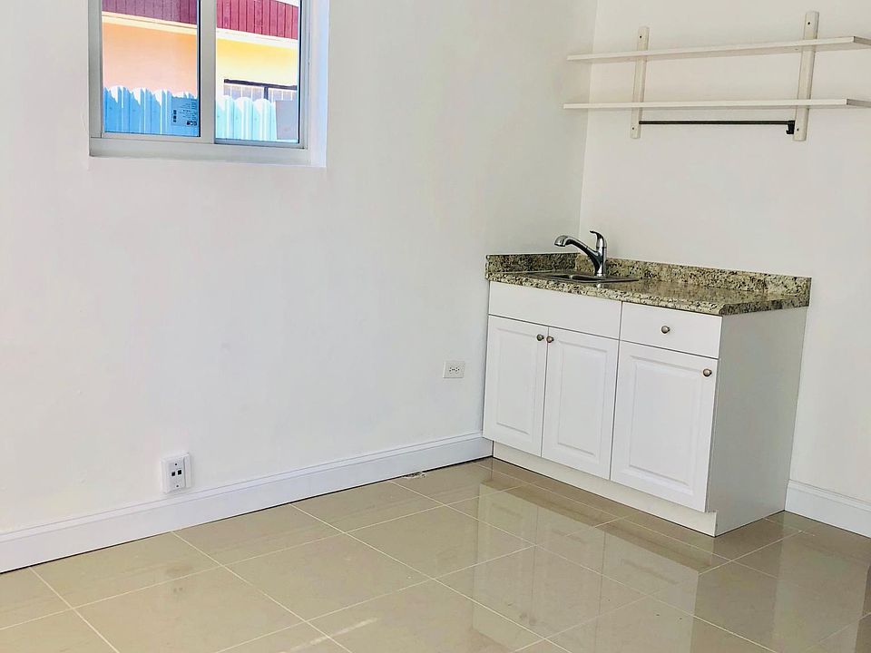 1st image of 851 NE 141st St #1