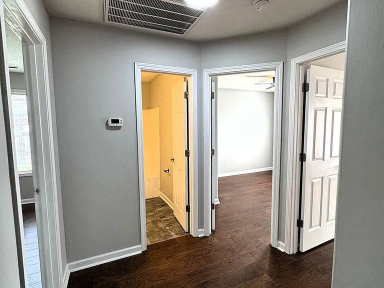 18304 Upland Trl — Photo 11