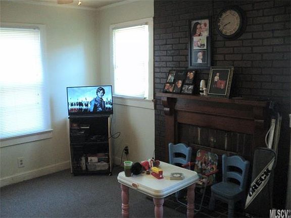 4th image of 1318 Rockford Pl