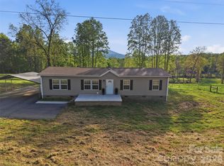 3958 Sulphur Springs Rd, Hiddenite, NC 28636