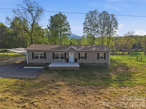 3958 Sulphur Springs Rd, Hiddenite, NC 28636