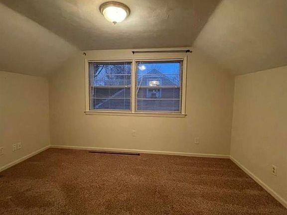 4th image of 2606 S Cherokee Dr