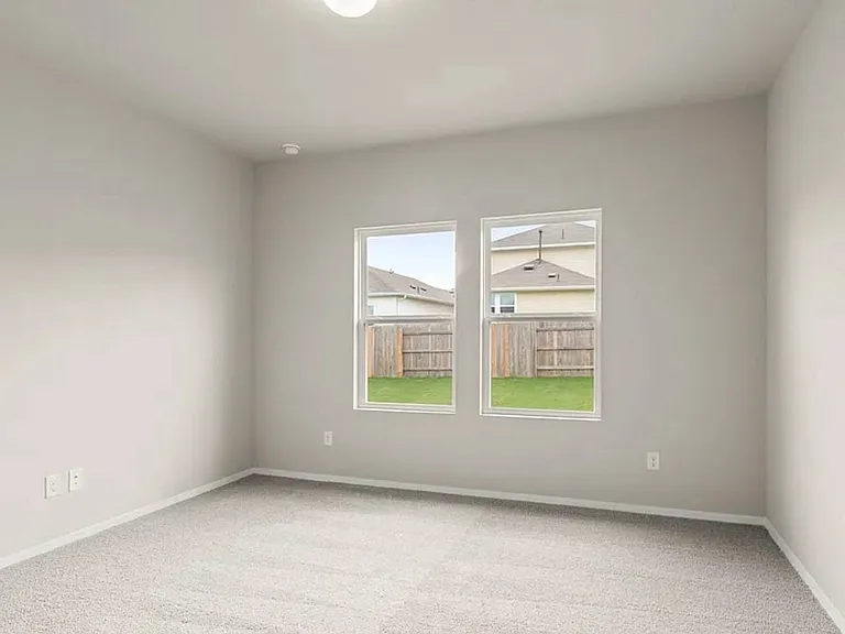 11621 Murano Dr — Photo 4
