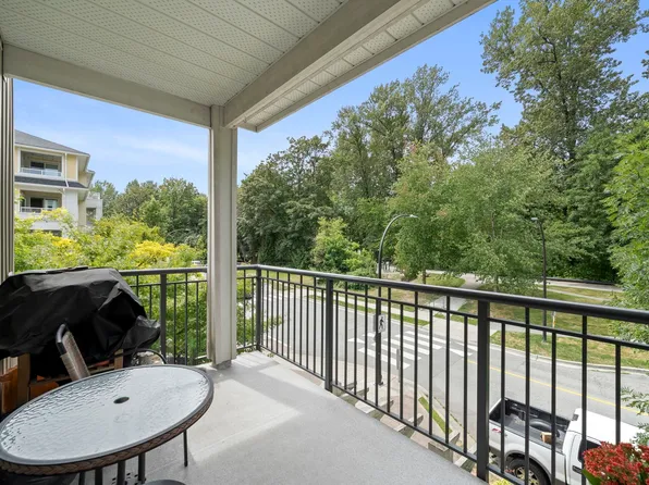 2353 Marpole Ave #211, Pt Coquitlam, BC V3C 2A1