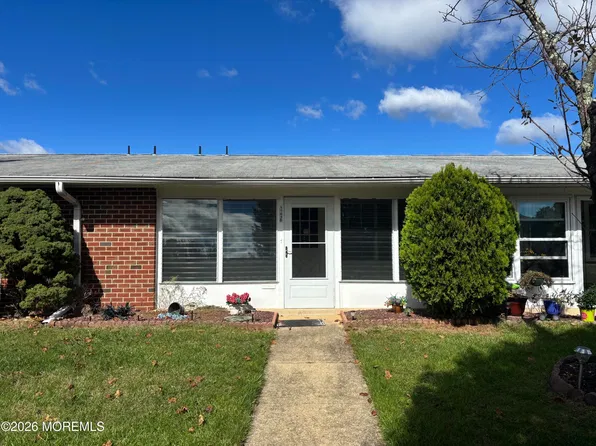 1143B Argyll Circle #B, Lakewood, NJ 08701