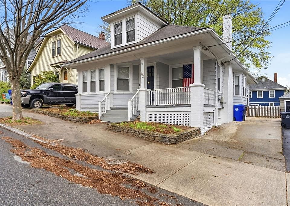1st image of 102 Overhill Rd