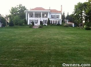 1202 Main St, Spring Grove, IL 60081