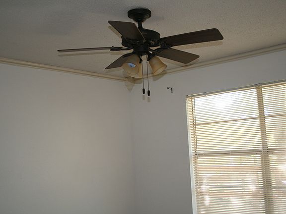 3rd image of 241 Rolling Acres Dr