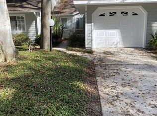 911 SW 51st Way, Gainesville, FL 32607