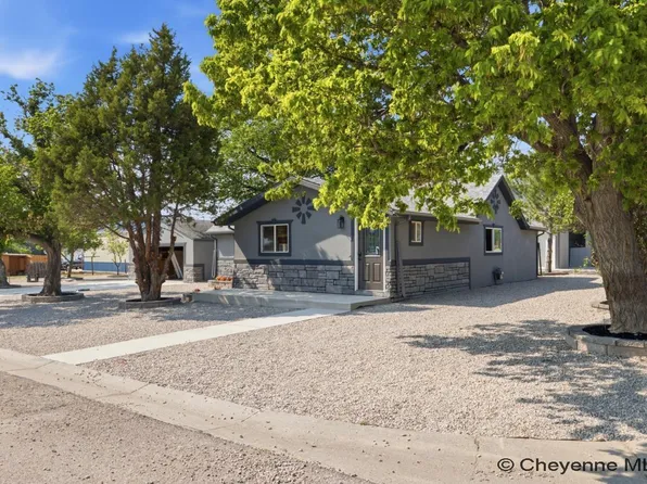 518 A St, Glendo, WY 82213
