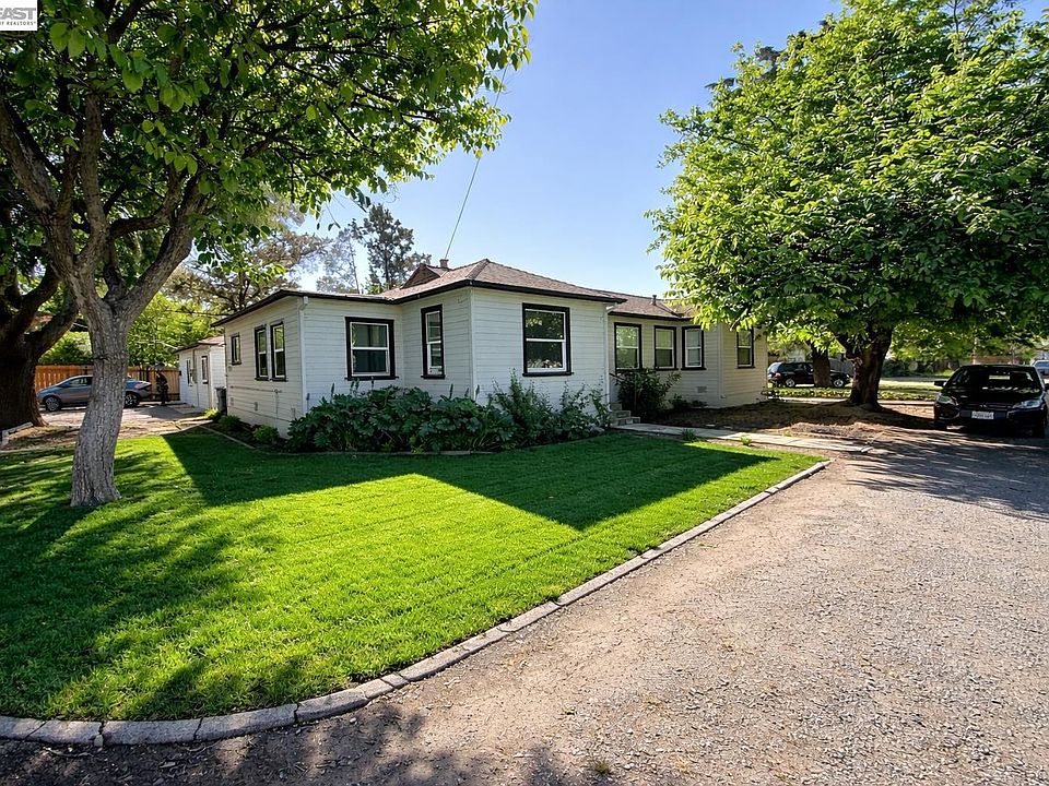 1st image of 1848 Parkside Dr